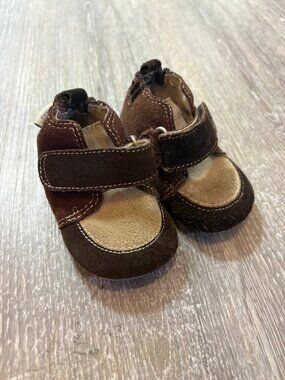 Robeez baby boots